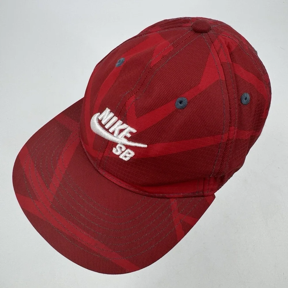 Nike SB Adjustable SNAPBACK Hat RED & WHITE RIPSTOP MATERIAL Youth‎ Skating